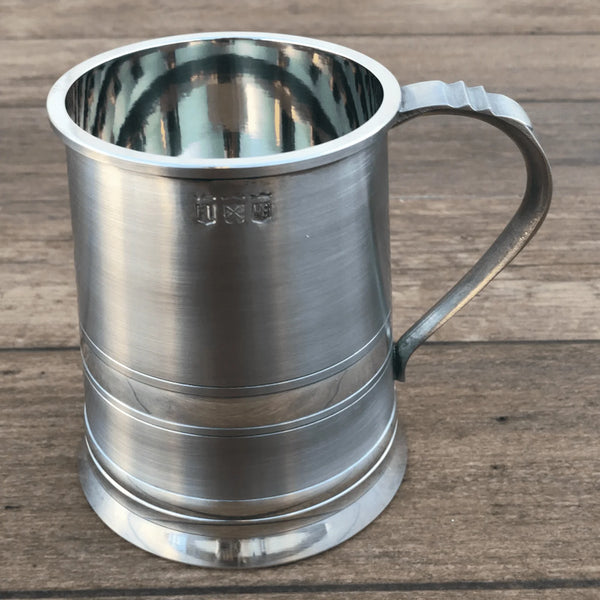 Caneca em Estanho Premium Para Cerveja 480 ml
